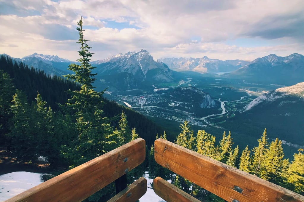 Die Aussicht auf Banff vom Sulphur Mountain