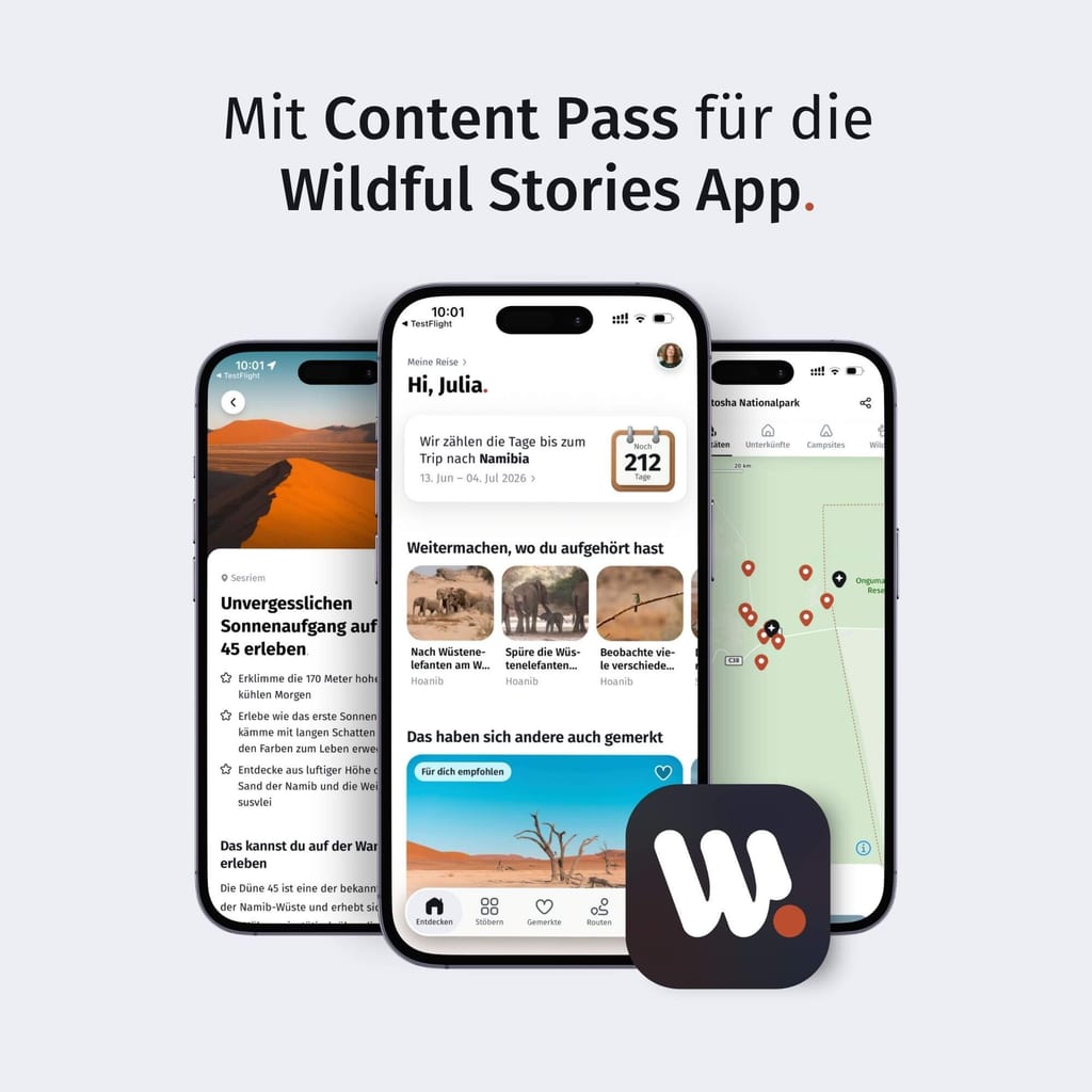 Drei Smartphones zeigen eine deutschsprachige Reise‑App mit Karten, Artikeln und App‑Icon.