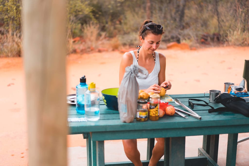 Essen zubereiten am Waterberg mit leere Flasche